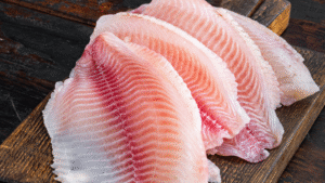 Peixe Tilápia na tábua